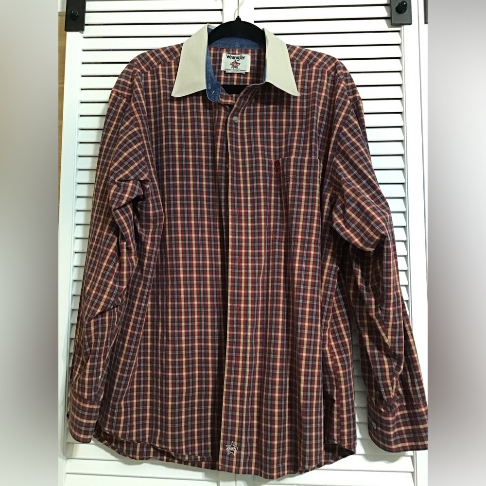 Men’s long sleeve, Wrangler shirt
